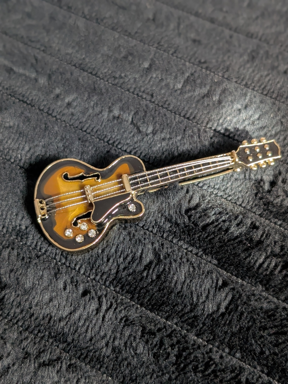 Vintage Style Guitar Brooch Pin Enamel Rhinestone Gold Tone